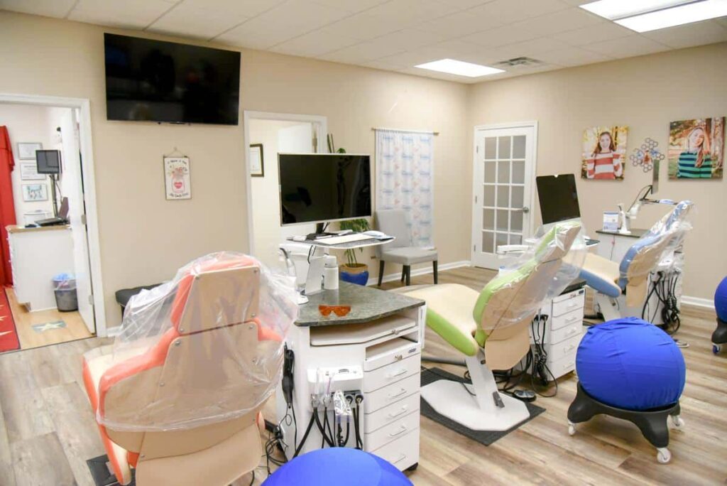 Appalachian-orthodontics-of-lynchburg-office-treatment-chairs. Jog Chairs tvs orthodontic treatment exam chair comfortable